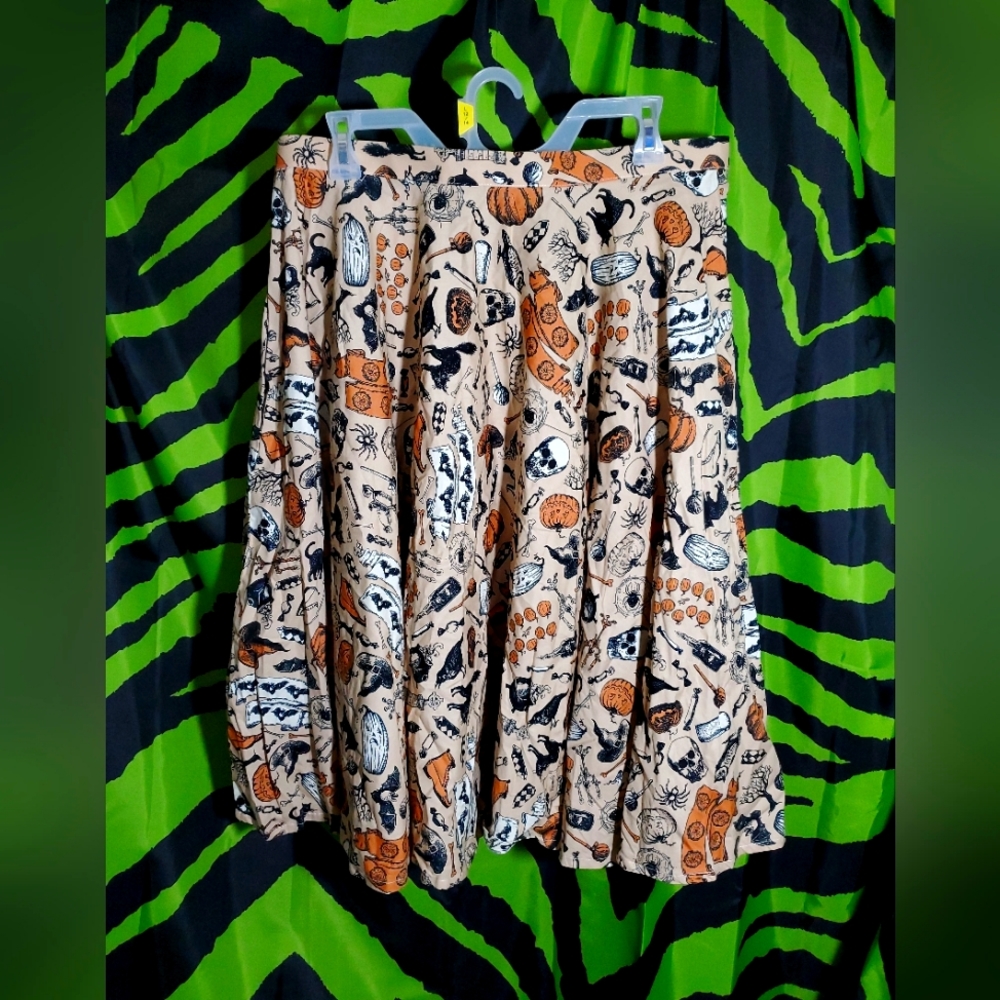 Halloween Skirt XL with Pockets. NWT